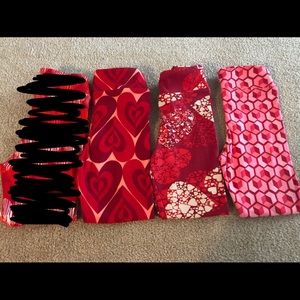 S/M Valentine’s Day Kids Leggings!